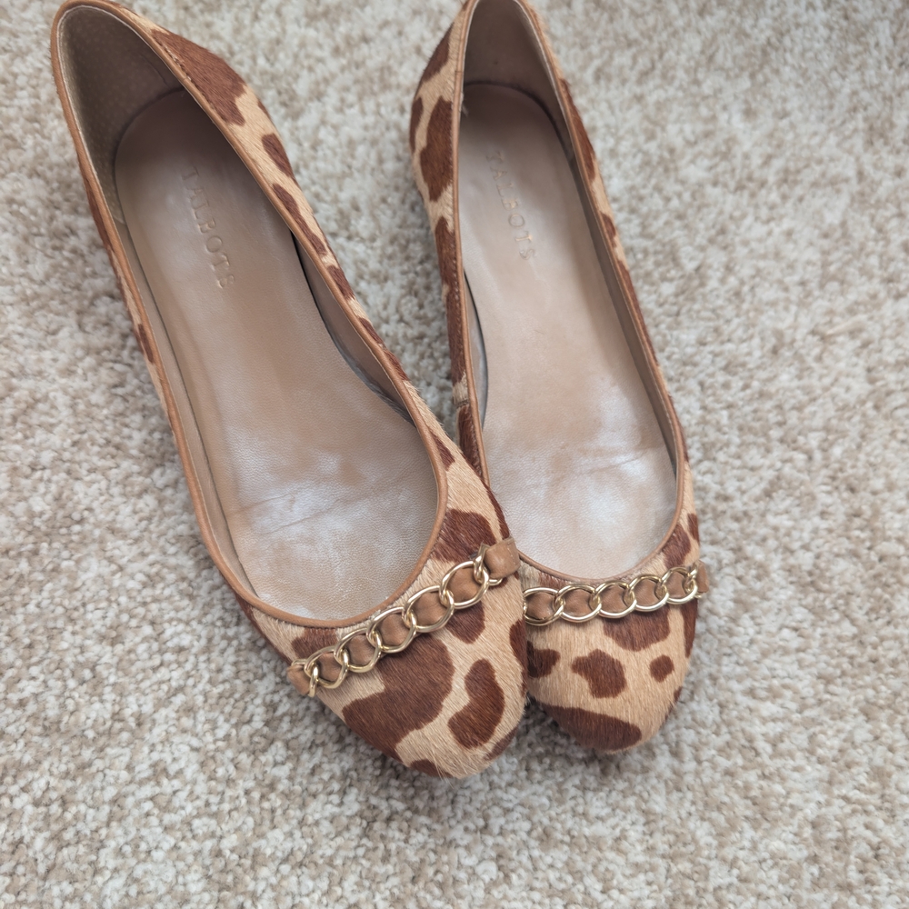 TALBOTS Animal Print Flats with Gold Accent. SIZE 8